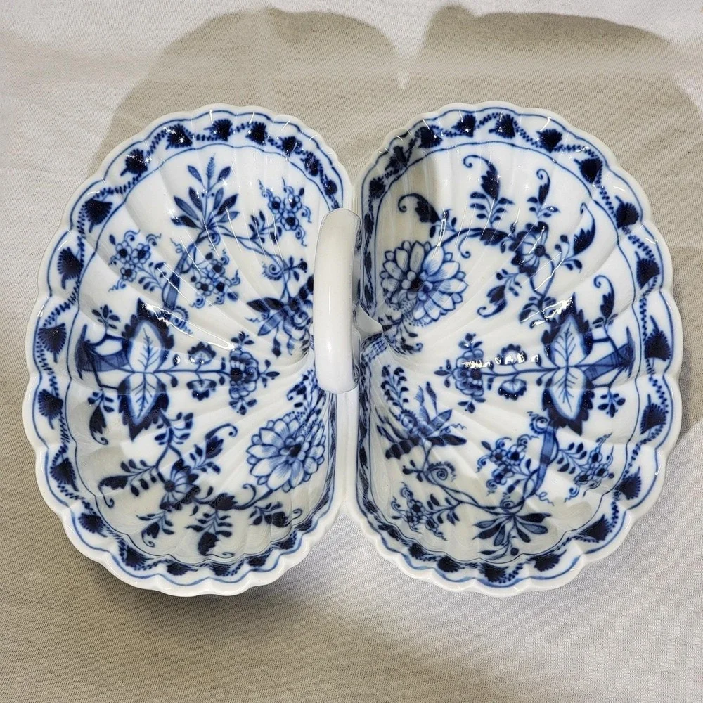 Vtg Meissen Porcelain Blue Onion Pattern Handled 2 Part Divided Dish 1815/1923